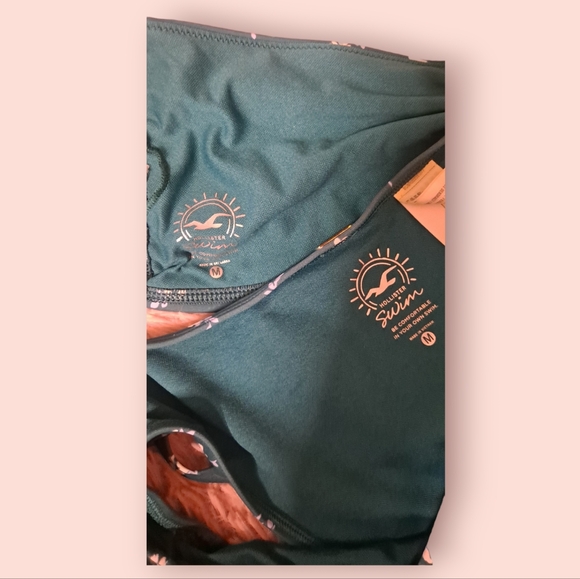 Hollister Two Piece Floral Bikini Set size M - Picture 5 of 6